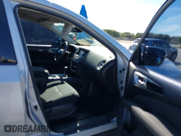 ✅ 2017 Nissan Pathfinder SL • VIN: 5N1DR2MN6HC662812 • Lot: 44189933. Listed on IAAI with 108,994 mi. Free auction sales archive from the USA and detailed vehicle history report at DreamBid. Image 5.