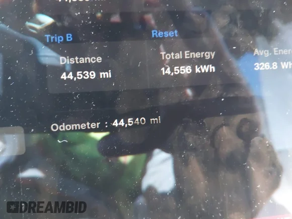 ✅ 2024 Tesla Model X • VIN: 7SAXCBE55RF444675 • Лот: 44146550. Опубліковано раніше на IAAI з пробігом 44 540 миль. Безкоштовний доступ до архіву аукціонних продажів зі США та докладний звіт про історію автомобіля на DreamBid. Зображення 7.