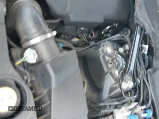 ✅ 2018 Land Rover Discovery HSE Luxury • VIN: SALRT2RK1JA053521 • Lot: 42515770. Wystawiony na IAAI z przebiegiem 76 313 mil. Bezpłatny archiwum sprzedaży aukcyjnych z USA i szczegółowy raport historii pojazdu na DreamBid. Zdjęcie 19.