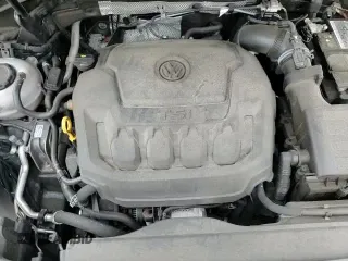 ✅ 2019 Volkswagen Tiguan S • VIN: 3VV0B7AX3KM176346 • Лот: 90303495. Опубликован ранее на Copart с пробегом 40 528 миль. Бесплатный доступ к архиву аукционных продаж из США и подробный отчёт об истории автомобиля на DreamBid. Изображение 15.