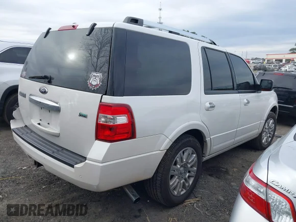 ✅ 2013 Ford Expedition Limited • VIN: 1FMJU1K50DEF11168 • Lot: 41193427. Wystawiony na IAAI z przebiegiem 136 831 mil. Bezpłatny archiwum sprzedaży aukcyjnych z USA i szczegółowy raport historii pojazdu na DreamBid. Zdjęcie 4.