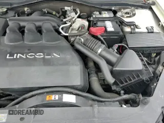 ✅ 2006 Lincoln Zephyr • VIN: 3LNHM26126R662072 • Lot: 83271544. Wystawiony na Copart z przebiegiem 123 798 mil. Bezpłatny archiwum sprzedaży aukcyjnych z USA i szczegółowy raport historii pojazdu na DreamBid. Zdjęcie 16.