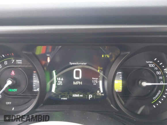 ✅ 2024 Jeep Wrangler Sahara • VIN: 1C4RJXP64RW317622 • Lot: 44312754. Wystawiony na IAAI z przebiegiem 32 565 mil. Bezpłatny archiwum sprzedaży aukcyjnych z USA i szczegółowy raport historii pojazdu na DreamBid. Zdjęcie 7.
