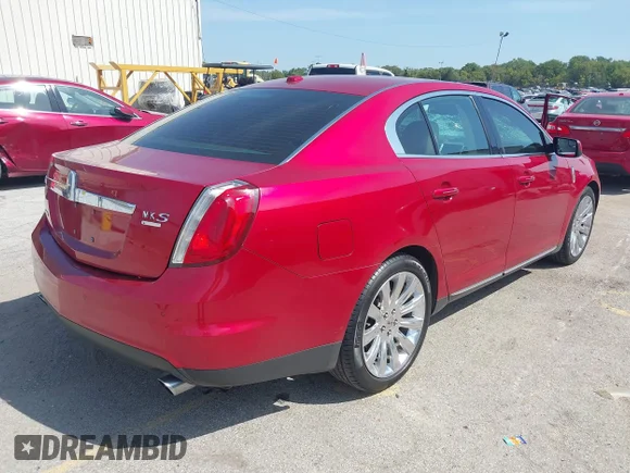 ✅ 2011 Lincoln MKS EcoBoost • VIN: 1LNHL9FT1BG606218 • Lot: 43210268. Wystawiony na IAAI z przebiegiem 87 941 mil. Bezpłatny archiwum sprzedaży aukcyjnych z USA i szczegółowy raport historii pojazdu na DreamBid. Zdjęcie 4.