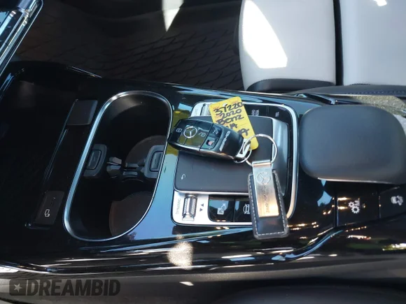 ✅ 2020 Mercedes-Benz CLA 45 AMG • VIN: WDD5J5DB5LN071817 • Lot: 41397325. Wystawiony na IAAI z przebiegiem 52 399 mil. Bezpłatny archiwum sprzedaży aukcyjnych z USA i szczegółowy raport historii pojazdu na DreamBid. Zdjęcie 11.