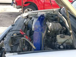 ✅ 2003 Toyota 4Runner SR5 • VIN: JTEBT14R330024548 • Lot: 42118997. Listed on IAAI with 209,842 mi. Free auction sales archive from the USA and detailed vehicle history report at DreamBid. Image 19.