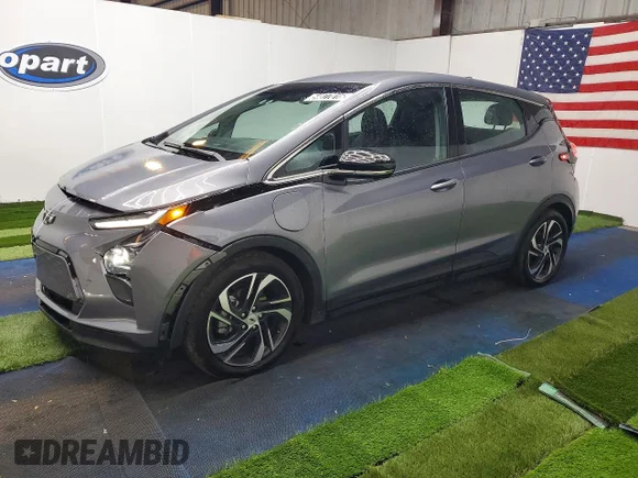 ✅ 2023 Chevrolet Bolt EV 2LT • VIN: 1G1FX6S01P4184754 • Лот: 54877016. Опубликован ранее на Copart с пробегом 85 132 миль. Бесплатный доступ к архиву аукционных продаж из США и подробный отчёт об истории автомобиля на DreamBid. Изображение 1.