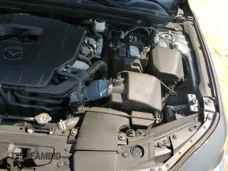 ✅ 2023 Mazda 3 S Carbon Edition • VIN: 3MZBPACM3PM353359 • Lot: 57983515. Wystawiony na Copart z przebiegiem 22 937 mil. Bezpłatny archiwum sprzedaży aukcyjnych z USA i szczegółowy raport historii pojazdu na DreamBid. Zdjęcie 15.