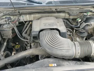 ✅ 2004 Ford F-150 XL • VIN: 2FTRF17W34CA62206 • Lot: 42837827. Wystawiony na IAAI z przebiegiem 270 379 mil. Bezpłatny archiwum sprzedaży aukcyjnych z USA i szczegółowy raport historii pojazdu na DreamBid. Zdjęcie 17.