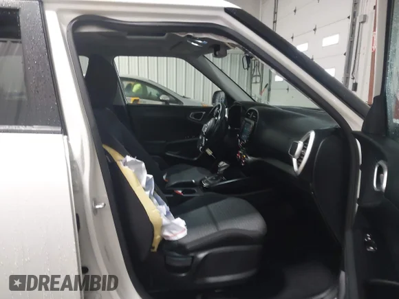 ✅ 2020 Kia Soul GT-Line • VIN: KNDJ63AU6L7057854 • Lot: 44253850. Wystawiony na IAAI z przebiegiem 43 625 mil. Bezpłatny archiwum sprzedaży aukcyjnych z USA i szczegółowy raport historii pojazdu na DreamBid. Zdjęcie 5.