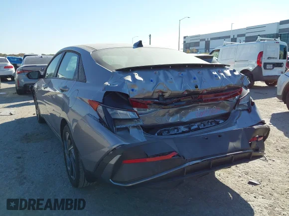 ✅ 2025 Hyundai Elantra SEL Sport • VIN: KMHLM4DG0SU058505 • Lot: 43641942. Wystawiony na IAAI z przebiegiem 8 150 mil. Bezpłatny archiwum sprzedaży aukcyjnych z USA i szczegółowy raport historii pojazdu na DreamBid. Zdjęcie 3.