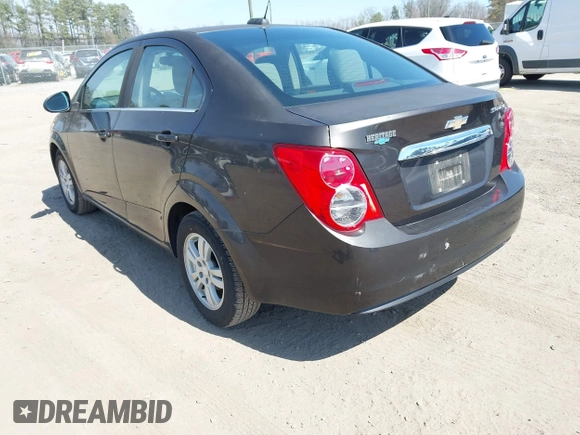 ✅ 2016 Chevrolet Sonic LT • VIN: 1G1JC5SH7G4105660 • Lot: 44676984. Wystawiony na IAAI z przebiegiem 156 747 mil. Bezpłatny archiwum sprzedaży aukcyjnych z USA i szczegółowy raport historii pojazdu na DreamBid. Zdjęcie 3.