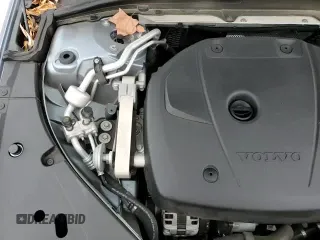 ✅ 2019 Volvo S90 Momentum • VIN: LVY102AK1KP083540 • Lot: 86260494. Wystawiony na Copart z przebiegiem 64 442 mil. Bezpłatny archiwum sprzedaży aukcyjnych z USA i szczegółowy raport historii pojazdu na DreamBid. Zdjęcie 13.