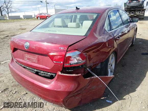 ✅ 2015 Volkswagen Passat S • VIN: 1VWAT7A30FC121287 • Lot: 44555357. Wystawiony na IAAI z przebiegiem 114 818 mil. Bezpłatny archiwum sprzedaży aukcyjnych z USA i szczegółowy raport historii pojazdu na DreamBid. Zdjęcie 4.