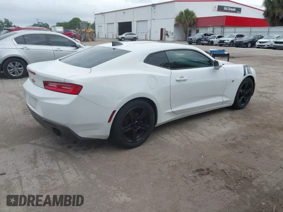✅ 2016 Chevrolet Camaro 1LT • VIN: 1G1FB1RS4G0156897 • Лот: 44822734. Опубліковано раніше на IAAI з пробігом 154 214 миль. Безкоштовний доступ до архіву аукціонних продажів зі США та докладний звіт про історію автомобіля на DreamBid. Зображення 4.