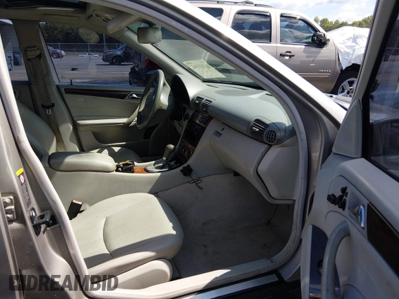 ✅ 2007 Mercedes-Benz C 280 Luxury • VIN: WDBRF92H87F926908 • Lot: 45111361. Wystawiony na IAAI z przebiegiem 231 196 mil. Bezpłatny archiwum sprzedaży aukcyjnych z USA i szczegółowy raport historii pojazdu na DreamBid. Zdjęcie 5.