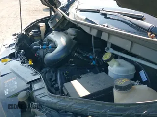 ✅ 2018 Ford Transit Passenger XL • VIN: 1FBAX2CM6JKA42693 • Lot: 43192176. Wystawiony na IAAI z przebiegiem 129 435 mil. Bezpłatny archiwum sprzedaży aukcyjnych z USA i szczegółowy raport historii pojazdu na DreamBid. Zdjęcie 19.