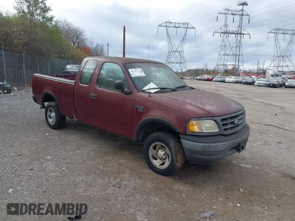 ✅ 2003 Ford F-150 XL • VIN: 1FTRX18W63NB11743 • Lot: 44375912. Wystawiony na IAAI z przebiegiem 172 381 mil. Bezpłatny archiwum sprzedaży aukcyjnych z USA i szczegółowy raport historii pojazdu na DreamBid. Zdjęcie 1.