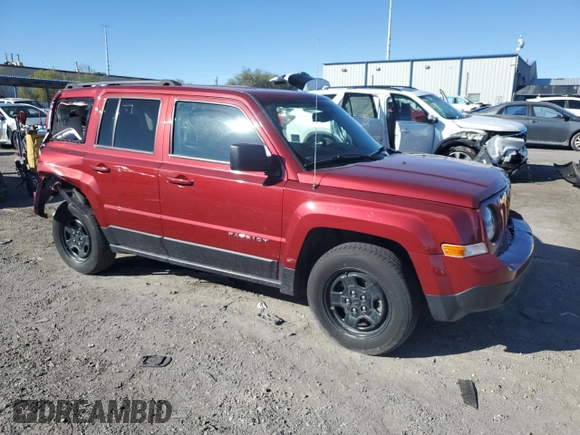 ✅ 2016 Jeep Patriot Sport • VIN: 1C4NJPBB4GD677145 • Lot: 82518535. Wystawiony na Copart z przebiegiem 82 510 mil. Bezpłatny archiwum sprzedaży aukcyjnych z USA i szczegółowy raport historii pojazdu na DreamBid. Zdjęcie 4.