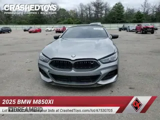 ✅ 2025 BMW 8 Series M850i xDrive • VIN: WBAFY4C00SCS52917 • Лот: 67530705. Опубликован ранее на Copart с пробегом 7 862 миль. Бесплатный доступ к архиву аукционных продаж из США и подробный отчёт об истории автомобиля на DreamBid. Изображение 16.