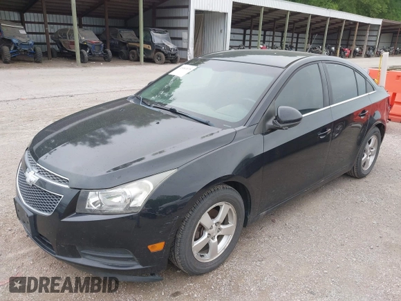 ✅ 2013 Chevrolet Cruze 1LT • VIN: 1G1PC5SB7D7266610 • Lot: 45083078. Wystawiony na IAAI z przebiegiem 142 032 mil. Bezpłatny archiwum sprzedaży aukcyjnych z USA i szczegółowy raport historii pojazdu na DreamBid. Zdjęcie 2.