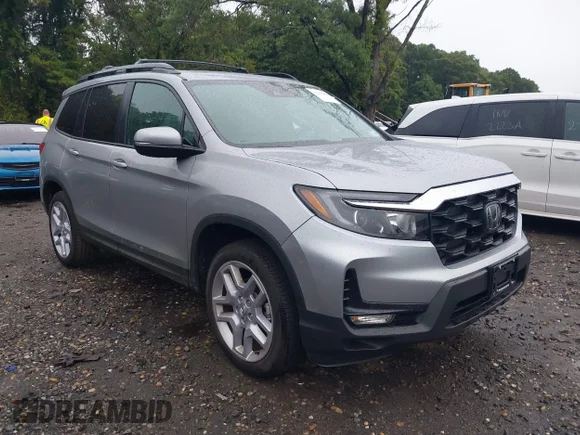 ✅ 2025 Honda Passport EX-L • VIN: 5FNYF8H52SB015104 • Lot: 43265308. Wystawiony na IAAI z przebiegiem 2 716 mil. Bezpłatny archiwum sprzedaży aukcyjnych z USA i szczegółowy raport historii pojazdu na DreamBid. Zdjęcie 1.