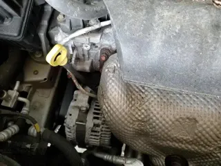 ✅ 2020 Jeep Renegade Latitude • VIN: ZACNJABB4LPL50170 • Lot: 86520205. Wystawiony na Copart z przebiegiem 106 599 mil. Bezpłatny archiwum sprzedaży aukcyjnych z USA i szczegółowy raport historii pojazdu na DreamBid. Zdjęcie 13.