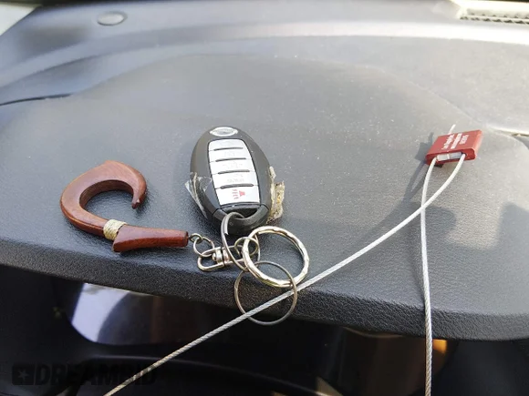 ✅ 2020 Nissan Sentra SR • VIN: 3N1AB8DV2LY275627 • Лот: 45309336. Опубліковано раніше на IAAI з пробігом 122 913 миль. Безкоштовний доступ до архіву аукціонних продажів зі США та докладний звіт про історію автомобіля на DreamBid. Зображення 11.