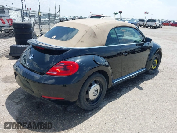✅ 2014 Volkswagen Beetle 2.0L TDI • VIN: 3VW5L7AT5EM819893 • Lot: 42017011. Wystawiony na IAAI z przebiegiem 147 317 mil. Bezpłatny archiwum sprzedaży aukcyjnych z USA i szczegółowy raport historii pojazdu na DreamBid. Zdjęcie 4.