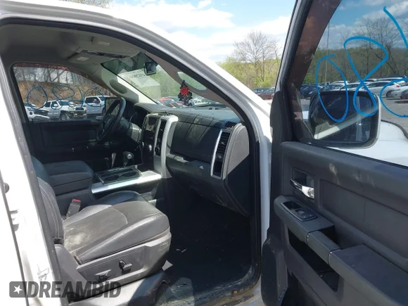 ✅ 2012 Ram 1500 Sport • VIN: 1C6RD7HT4CS347172 • Лот: 45020680. Опубліковано раніше на IAAI з пробігом 121 451 миль. Безкоштовний доступ до архіву аукціонних продажів зі США та докладний звіт про історію автомобіля на DreamBid. Зображення 5.