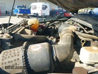 ✅ 2003 Ford F-250 XL • VIN: 1FTNW21S23EA08088 • Лот: 41671180. Опубликован ранее на IAAI с пробегом 250 765 миль. Бесплатный доступ к архиву аукционных продаж из США и подробный отчёт об истории автомобиля на DreamBid. Изображение 19.