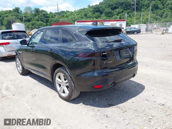 ✅ 2017 Jaguar F-Pace 35t R-Sport • VIN: SADCL2BV1HA064633 • Lot: 45385147. Wystawiony na IAAI z przebiegiem 128 163 mil. Bezpłatny archiwum sprzedaży aukcyjnych z USA i szczegółowy raport historii pojazdu na DreamBid. Zdjęcie 3.