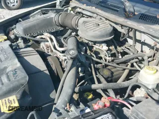 ✅ 2000 Dodge Dakota • VIN: 1B7GL22XXYS577744 • Lot: 41509241. Wystawiony na IAAI z przebiegiem 163 054 mil. Bezpłatny archiwum sprzedaży aukcyjnych z USA i szczegółowy raport historii pojazdu na DreamBid. Zdjęcie 12.