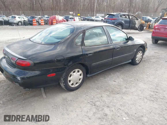 ✅ 1998 Ford Taurus LX • VIN: 1FAFP52S4WA211339 • Лот: 44525596. Опубліковано раніше на IAAI з пробігом 163 662 миль. Безкоштовний доступ до архіву аукціонних продажів зі США та докладний звіт про історію автомобіля на DreamBid. Зображення 4.