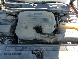 ✅ 2019 Dodge Challenger SXT • VIN: 2C3CDZAG2KH560686 • Lot: 86299765. Listed on Copart with 135,661 mi. Free auction sales archive from the USA and detailed vehicle history report at DreamBid. Image 13.