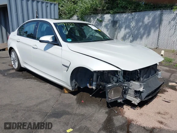 ✅ 2015 BMW M3 • VIN: WBS3C9C5XFP804055 • Lot: 42947353. Wystawiony na IAAI z przebiegiem 107 206 mil. Bezpłatny archiwum sprzedaży aukcyjnych z USA i szczegółowy raport historii pojazdu na DreamBid. Zdjęcie 1.