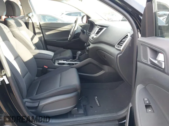 ✅ 2017 Hyundai Tucson Limited • VIN: KM8J3CA20HU500382 • Lot: 43906696. Wystawiony na IAAI z przebiegiem 37 297 mil. Bezpłatny archiwum sprzedaży aukcyjnych z USA i szczegółowy raport historii pojazdu na DreamBid. Zdjęcie 5.