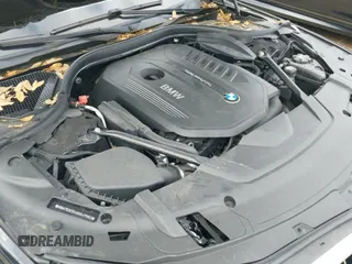 ✅ 2016 BMW 7 Series 740i • VIN: WBA7E2C54GG547662 • Lot: 41933901. Wystawiony na IAAI z przebiegiem 42 904 mil. Bezpłatny archiwum sprzedaży aukcyjnych z USA i szczegółowy raport historii pojazdu na DreamBid. Zdjęcie 18.