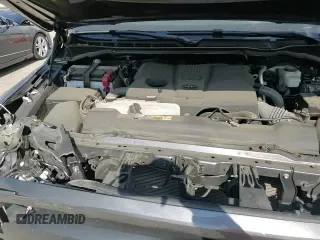 ✅ 2024 Toyota Tundra SR5 • VIN: 5TFLA5AB9RX041528 • Lot: 82237945. Wystawiony na Copart z przebiegiem 15 949 mil. Bezpłatny archiwum sprzedaży aukcyjnych z USA i szczegółowy raport historii pojazdu na DreamBid. Zdjęcie 13.