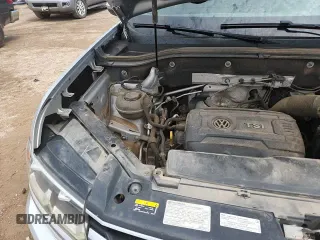 ✅ 2019 Volkswagen Atlas S • VIN: 1V2AP2CA4KC506110 • Lot: 62014525. Listed on Copart with 131,011 mi. Free auction sales archive from the USA and detailed vehicle history report at DreamBid. Image 14.