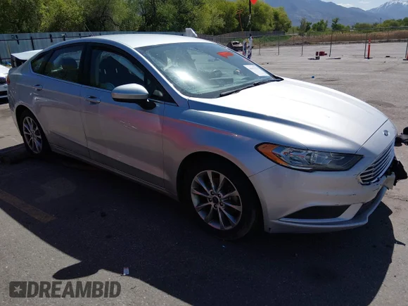 ✅ 2017 Ford Fusion SE • VIN: 3FA6P0H78HR145845 • Lot: 44903235. Wystawiony na IAAI z przebiegiem 126 064 mil. Bezpłatny archiwum sprzedaży aukcyjnych z USA i szczegółowy raport historii pojazdu na DreamBid. Zdjęcie 1.