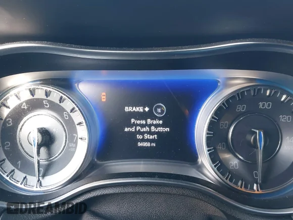 ✅ 2019 Chrysler 300 Limited • VIN: 2C3CCAEG8KH697940 • Лот: 44258746. Опубліковано раніше на IAAI з пробігом 94 968 миль. Безкоштовний доступ до архіву аукціонних продажів зі США та докладний звіт про історію автомобіля на DreamBid. Зображення 7.