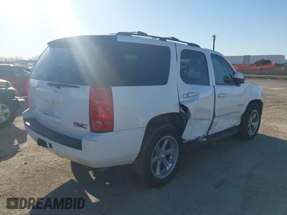✅ 2007 GMC Yukon SLT • VIN: 1GKFC13J77R131223 • Lot: 41764977. Listed on IAAI with Not provided. Free auction sales archive from the USA and detailed vehicle history report at DreamBid. Image 4.