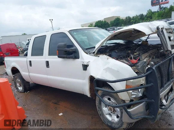✅ 2010 Ford F-250 XL • VIN: 1FTSW2BR1AEA73770 • Lot: 41925522. Wystawiony na IAAI z przebiegiem 115 624 mil. Bezpłatny archiwum sprzedaży aukcyjnych z USA i szczegółowy raport historii pojazdu na DreamBid. Zdjęcie 13.