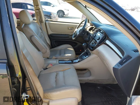 ✅ 2003 Toyota Highlander • VIN: JTEGF21A530112096 • Lot: 43932540. Wystawiony na IAAI z przebiegiem 268 826 mil. Bezpłatny archiwum sprzedaży aukcyjnych z USA i szczegółowy raport historii pojazdu na DreamBid. Zdjęcie 5.