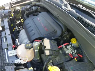 ✅ 2017 Jeep Renegade Latitude • VIN: ZACCJABB9HPF72060 • Lot: 43168388. Wystawiony na IAAI z przebiegiem 54 259 mil. Bezpłatny archiwum sprzedaży aukcyjnych z USA i szczegółowy raport historii pojazdu na DreamBid. Zdjęcie 20.