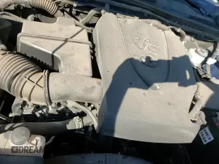 ✅ 2018 Toyota Tacoma SR5 • VIN: 3TMAZ5CN4JM057119 • Lot: 92729145. Wystawiony na Copart z przebiegiem 92 744 mil. Bezpłatny archiwum sprzedaży aukcyjnych z USA i szczegółowy raport historii pojazdu na DreamBid. Zdjęcie 14.