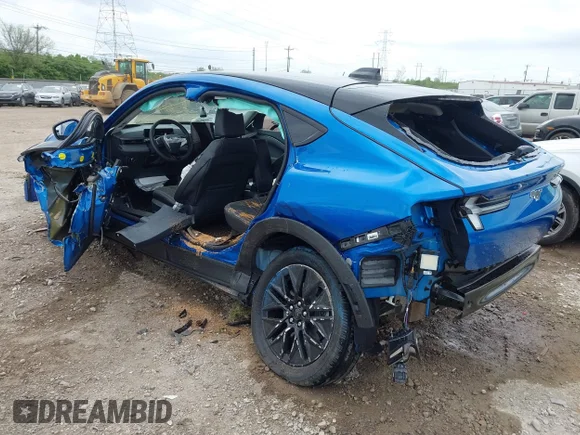 ✅ 2025 Ford Mustang Mach-E Select • VIN: 3FMTK1S54SMA38915 • Lot: 44853970. Wystawiony na IAAI z przebiegiem Nie podano. Bezpłatny archiwum sprzedaży aukcyjnych z USA i szczegółowy raport historii pojazdu na DreamBid. Zdjęcie 3.