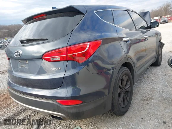 ✅ 2013 Hyundai Santa Fe Sport • VIN: 5XYZT3LB3DG107363 • Lot: 44211704. Wystawiony na IAAI z przebiegiem 239 887 mil. Bezpłatny archiwum sprzedaży aukcyjnych z USA i szczegółowy raport historii pojazdu na DreamBid. Zdjęcie 4.