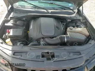 ✅ 2021 Chrysler 300 S • VIN: 2C3CCABT4MH680007 • Lot: 65215325. Wystawiony na Copart z przebiegiem 111 179 mil. Bezpłatny archiwum sprzedaży aukcyjnych z USA i szczegółowy raport historii pojazdu na DreamBid. Zdjęcie 14.